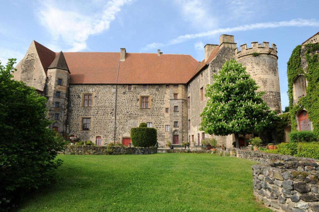 Chateau Royal De Saint-Saturnin Bagian luar foto