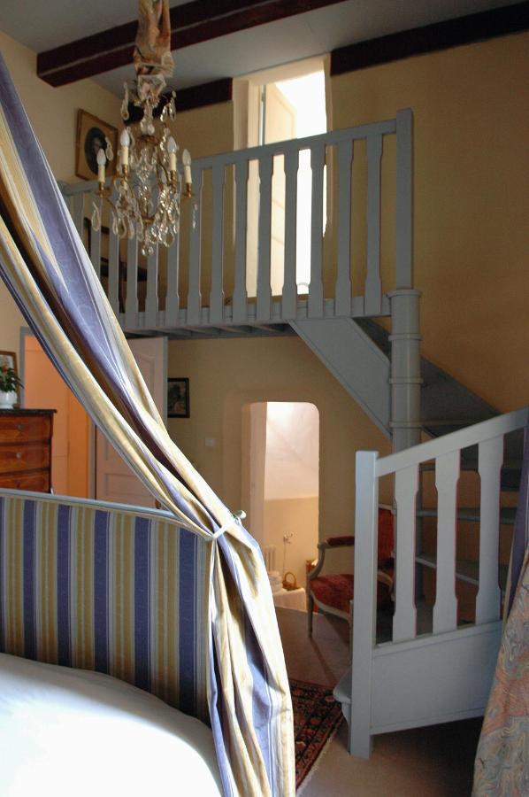 Chateau Royal De Saint-Saturnin Ruang foto